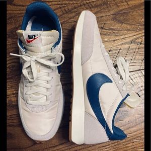 Men’s Nike Tailwind ‘79 sz 9.5